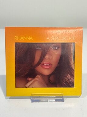 🤯5 for $20🤯 Rihanna “A Girl Like Me” CD [R&B Dance Pop]